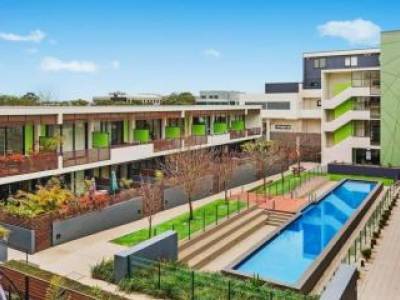 Beautiful 3 Bedrooms 2 Bathrooms 1car space Apartment close CBD, Rosebery